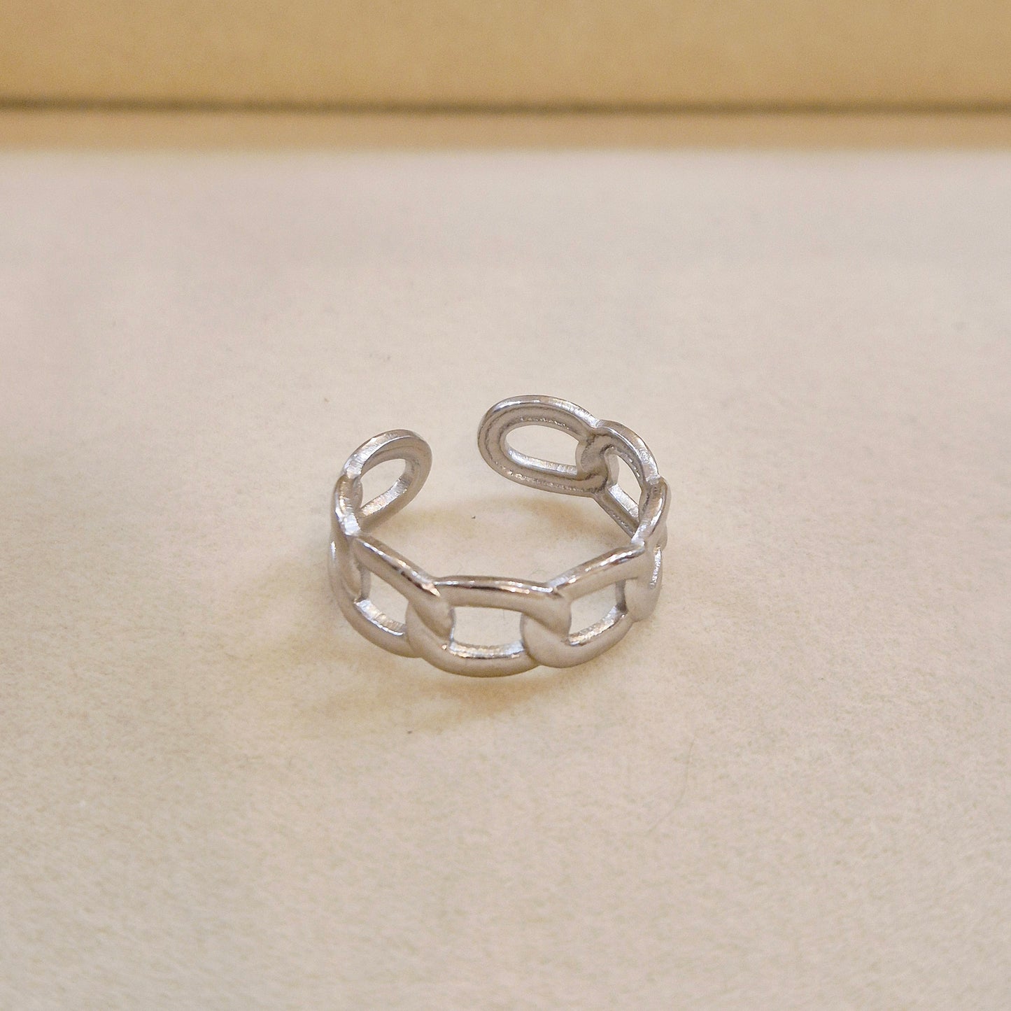 Grumy Ring