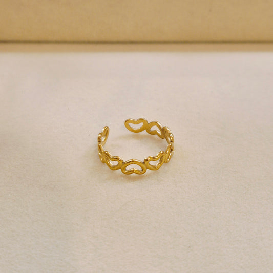 Grumy Heart Ring